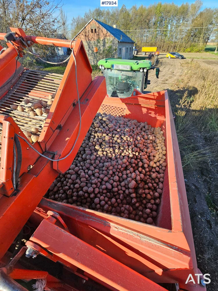 Potato harvester GRIMME SE 75/40 (1995) - Potato harvester: picture 2 Potato harvester GRIMME SE 75/40 (1995) - Potato harvester: picture 2