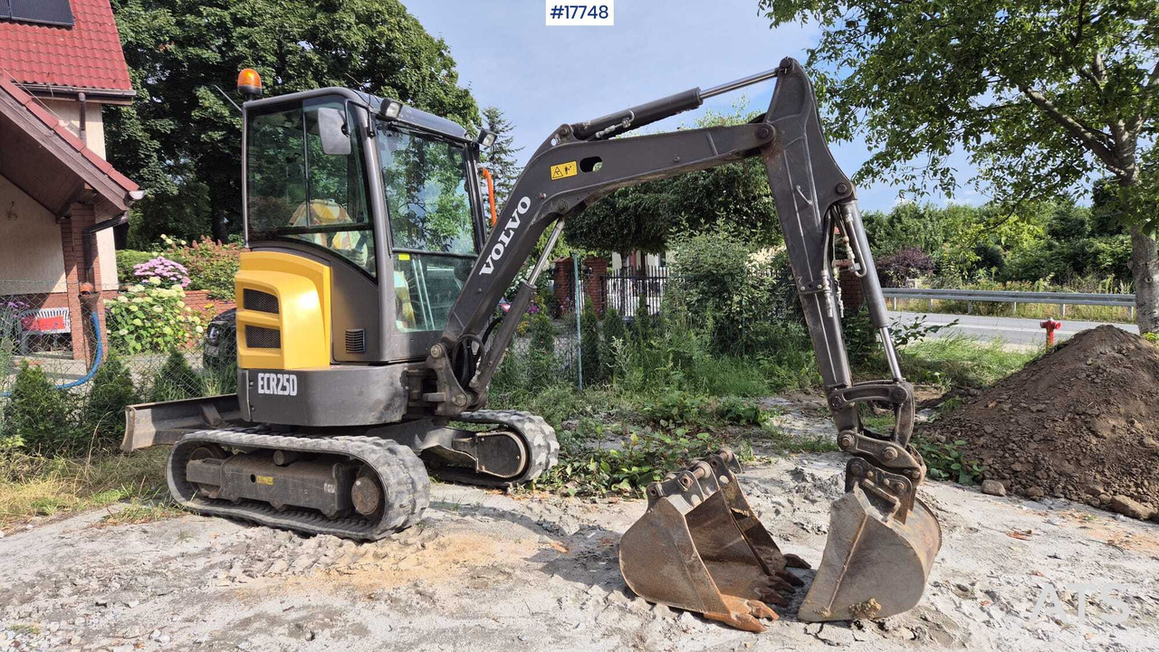 VOLVO ECR25D Mini Crawler Excavator (2021) - Mini excavator: picture 2 VOLVO ECR25D Mini Crawler Excavator (2021) - Mini excavator: picture 2