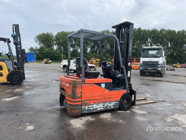1993 Toyota 5FBE15 Electric Forklift - Electric forklift: picture 3 1993 Toyota 5FBE15 Electric Forklift - Electric forklift: picture 3