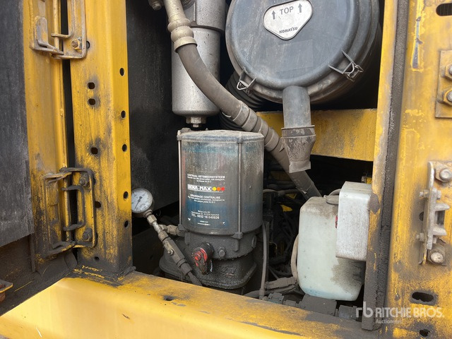 2010 Komatsu PC240LC-8 Tracked Excavator - Crawler excavator: picture 5 2010 Komatsu PC240LC-8 Tracked Excavator - Crawler excavator: picture 5