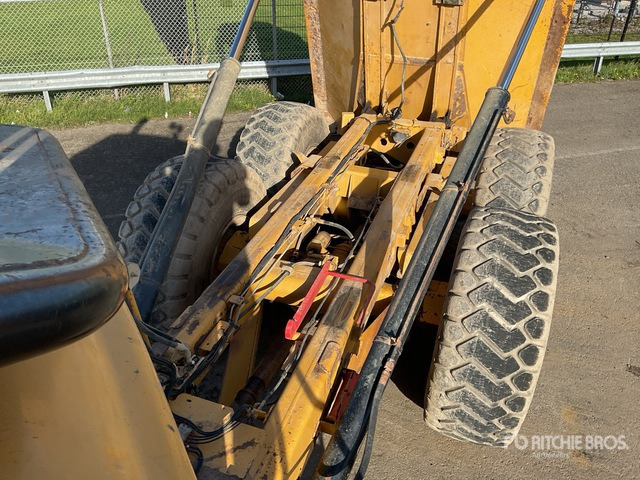 2012 Cat 725 Kiepwagen met knikbesturing - Articulated dumper: picture 5 2012 Cat 725 Kiepwagen met knikbesturing - Articulated dumper: picture 5