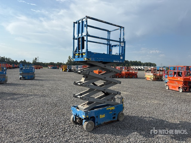 2013 Genie GS-1932 Electric Scissor Lift - Scissor lift: picture 4 2013 Genie GS-1932 Electric Scissor Lift - Scissor lift: picture 4