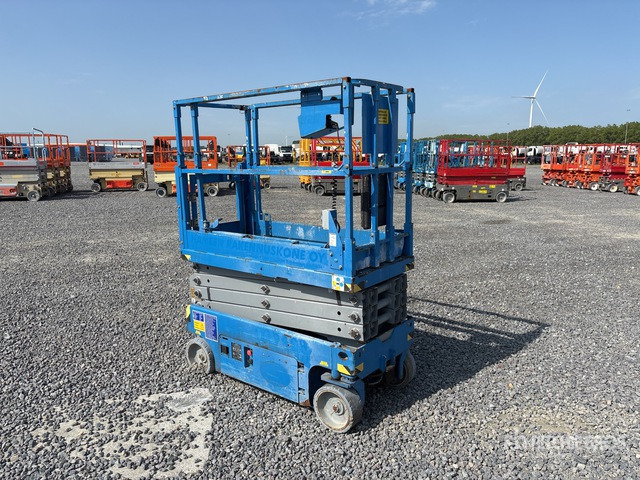 2013 Genie GS-1932 Electric Scissor Lift - Scissor lift: picture 4 2013 Genie GS-1932 Electric Scissor Lift - Scissor lift: picture 4
