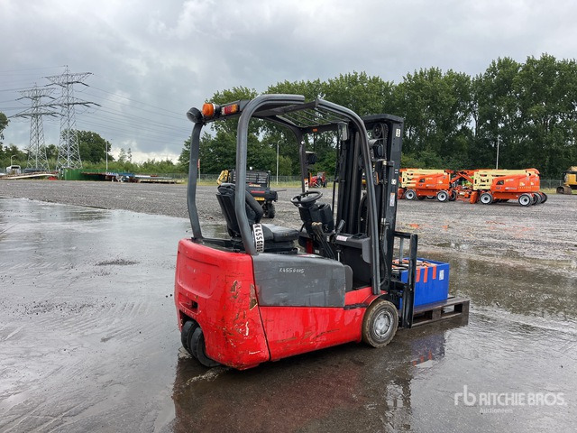 2015 Manitou ME318-48V Electric Forklift - Electric forklift: picture 3 2015 Manitou ME318-48V Electric Forklift - Electric forklift: picture 3