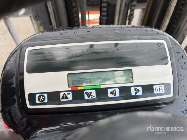 2015 Manitou ME318-48V Electric Forklift - Electric forklift: picture 5 2015 Manitou ME318-48V Electric Forklift - Electric forklift: picture 5