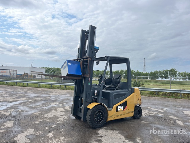 2018 Cat EP40 2 Electric Forklift - Electric forklift: picture 1 2018 Cat EP40 2 Electric Forklift - Electric forklift: picture 1