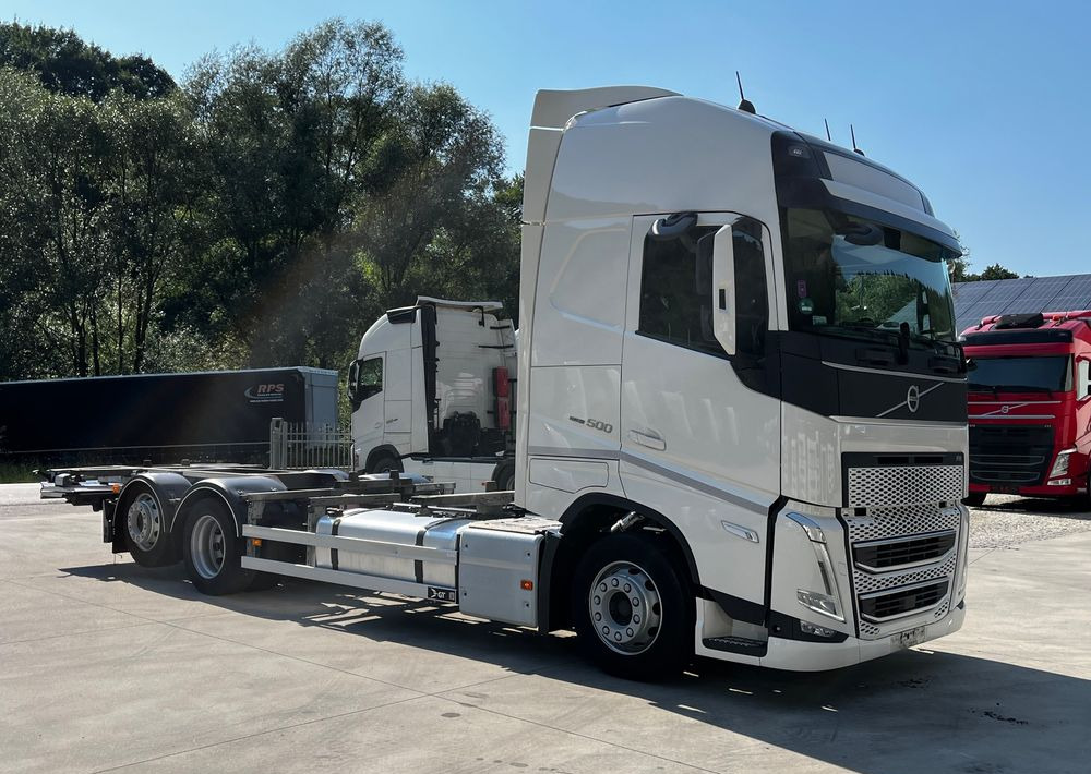 Volvo FH500 BDF 6x2 // Dolny zaczep // Euro 6 motor ! // New Face // XXL Cab // - Cab chassis truck: picture 2 Volvo FH500 BDF 6x2 // Dolny zaczep // Euro 6 motor ! // New Face // XXL Cab // - Cab chassis truck: picture 2