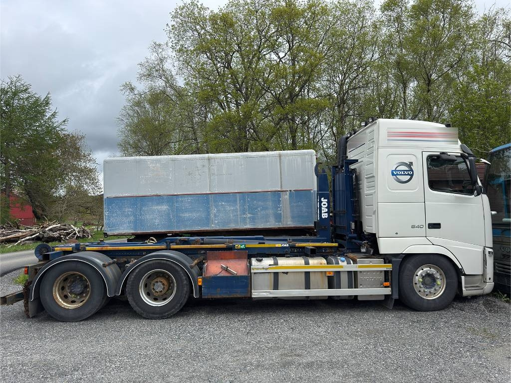 Volvo FH 540 - Hook lift truck: picture 1 Volvo FH 540 - Hook lift truck: picture 1