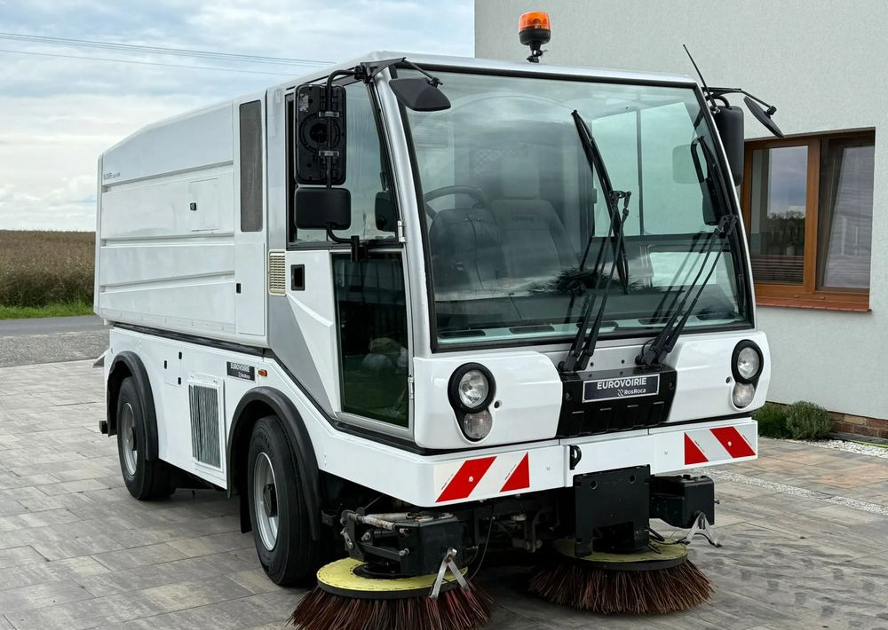 Inny Bucher Citycat 5000 - Garbage truck: picture 1 Inny Bucher Citycat 5000 - Garbage truck: picture 1