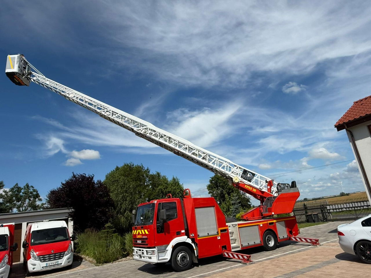 Iveco EuroCargo 130 130E24 Drabina strażacka Camiva Epas 30 - Fire truck: picture 1 Iveco EuroCargo 130 130E24 Drabina strażacka Camiva Epas 30 - Fire truck: picture 1