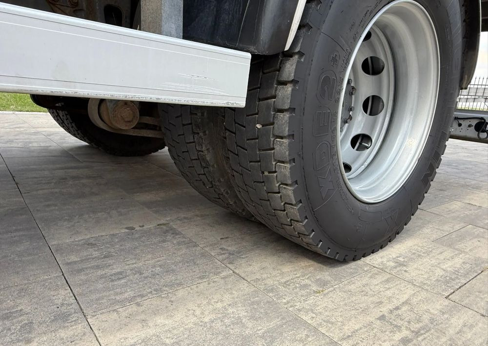 Curtainsider truck Renault Midlum: picture 15 Curtainsider truck Renault Midlum: picture 15