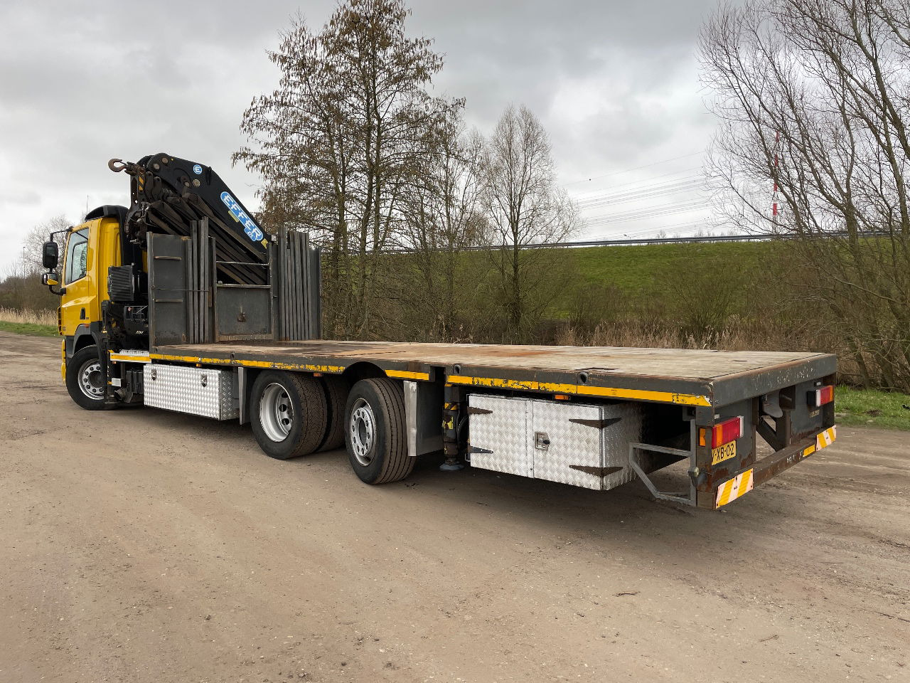 DAF 85.410 Met Effer 470 6s laadkraan ladekran loadercrane crane palfinger hiab fassi - Crane truck: picture 3 DAF 85.410 Met Effer 470 6s laadkraan ladekran loadercrane crane palfinger hiab fassi - Crane truck: picture 3