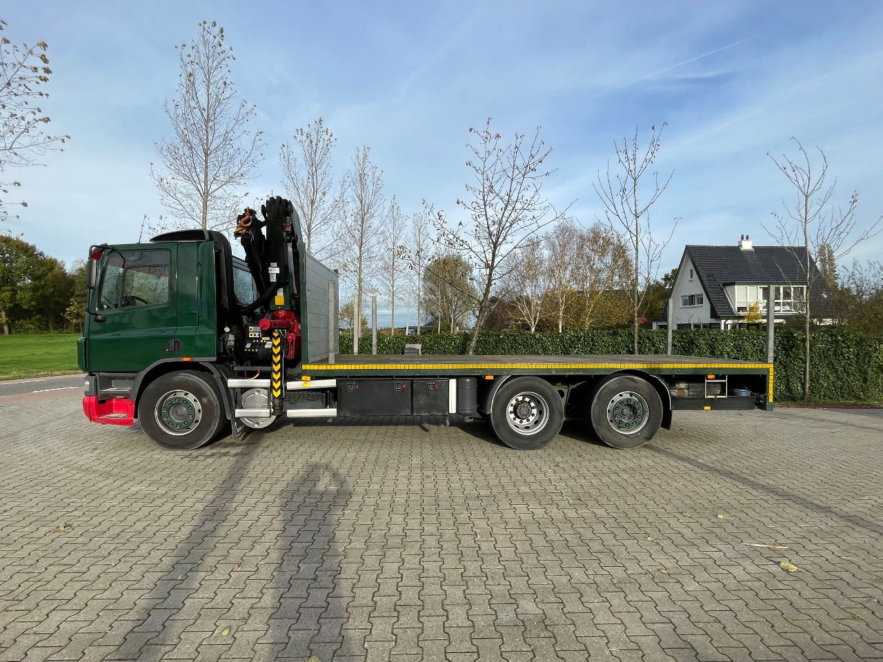 DAF CF 75.310 With Palfinger PK20002 crane - Dropside/ Flatbed truck, Crane truck: picture 3 DAF CF 75.310 With Palfinger PK20002 crane - Dropside/ Flatbed truck, Crane truck: picture 3