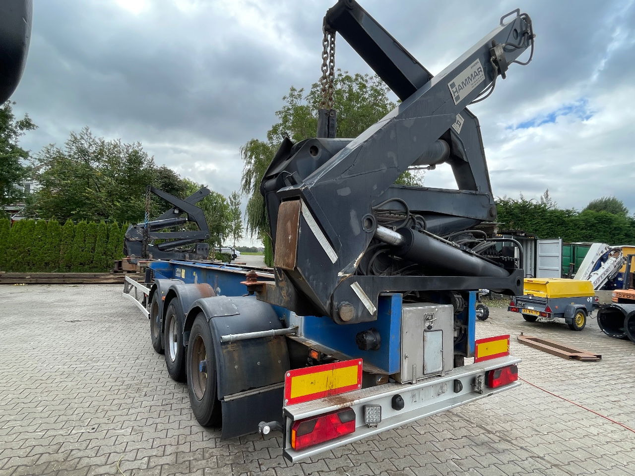 Hammar 151 HS side loader - Container transporter/ Swap body semi-trailer: picture 3 Hammar 151 HS side loader - Container transporter/ Swap body semi-trailer: picture 3
