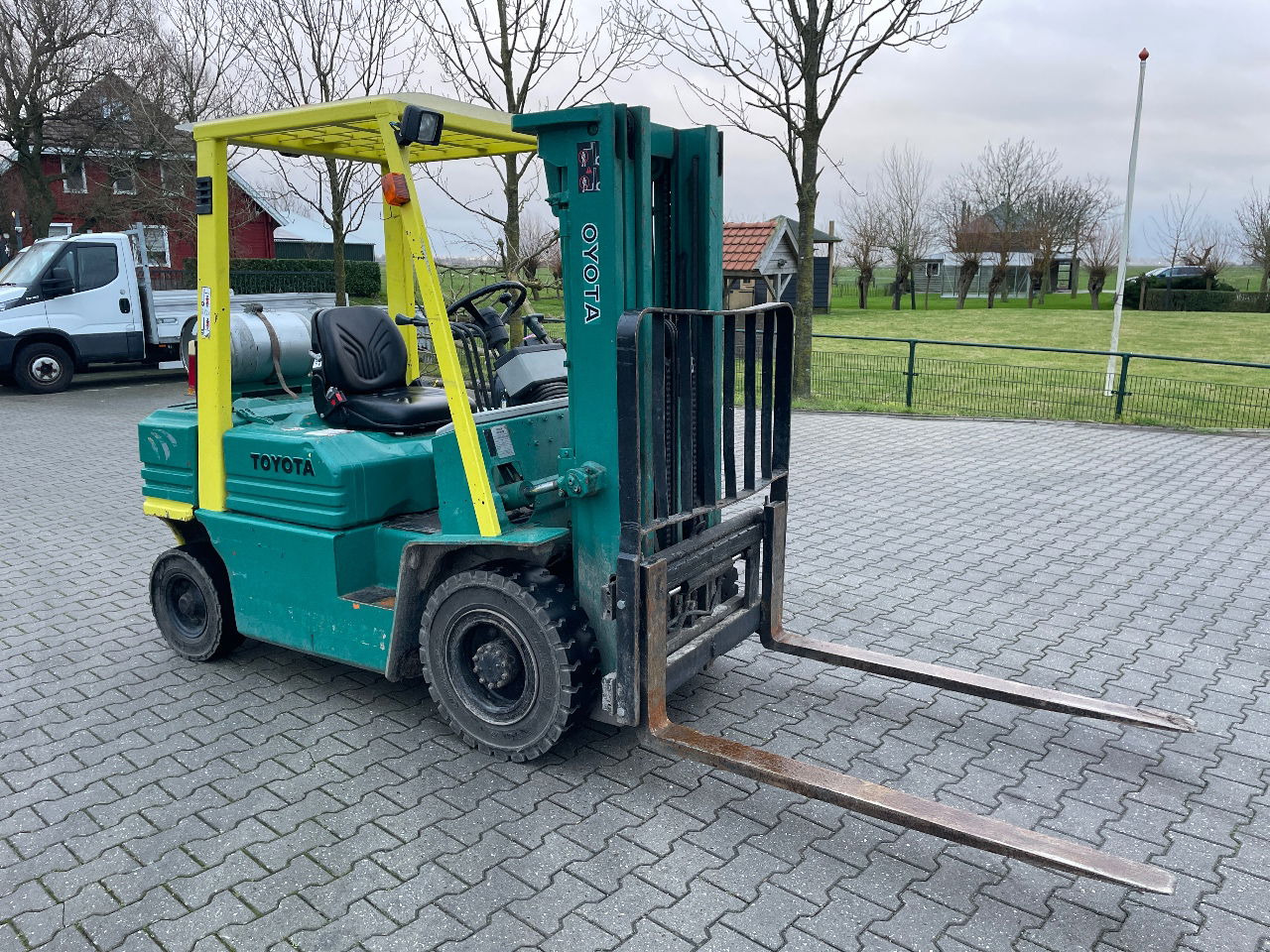 Toyota 42 5fgf25 2.5 Toyota heftruck LPG Triplo - Forklift: picture 4 Toyota 42 5fgf25 2.5 Toyota heftruck LPG Triplo - Forklift: picture 4