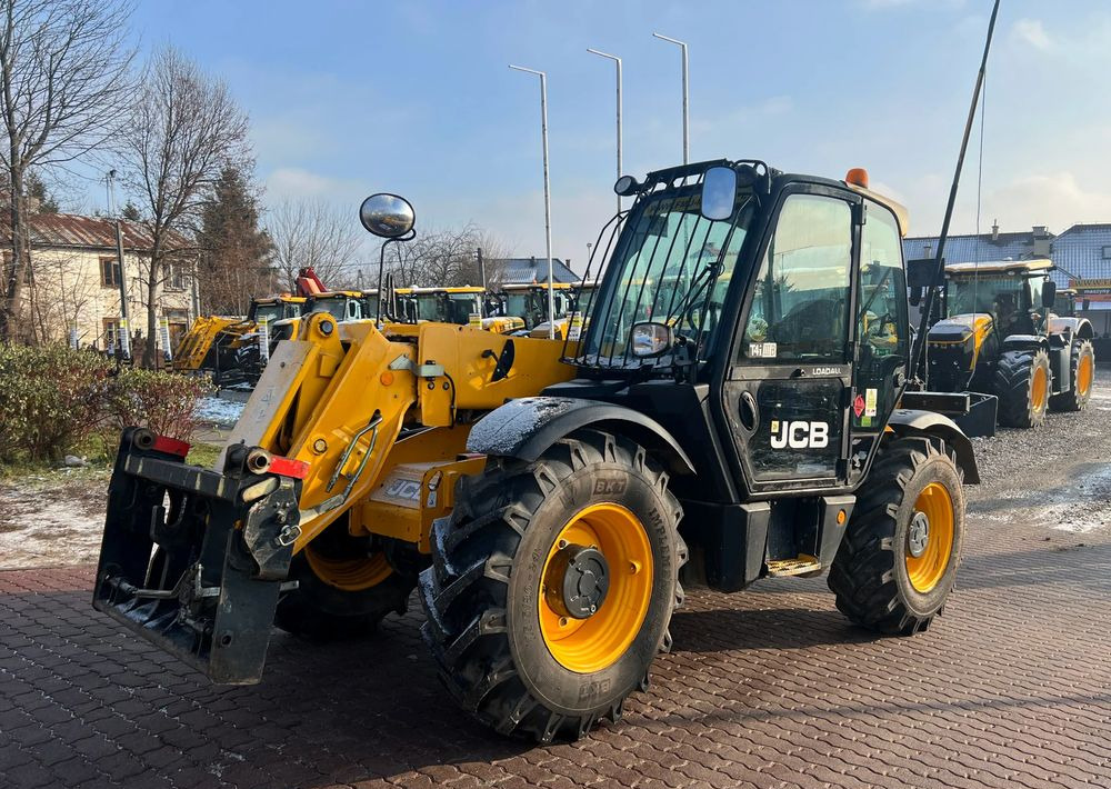 JCB 531-70| 2015 ROK| - Telescopic handler: picture 1 JCB 531-70| 2015 ROK| - Telescopic handler: picture 1