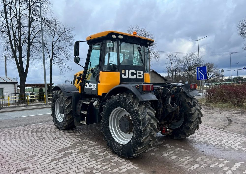 JCB Fastrac 3200 - Farm tractor: picture 3 JCB Fastrac 3200 - Farm tractor: picture 3