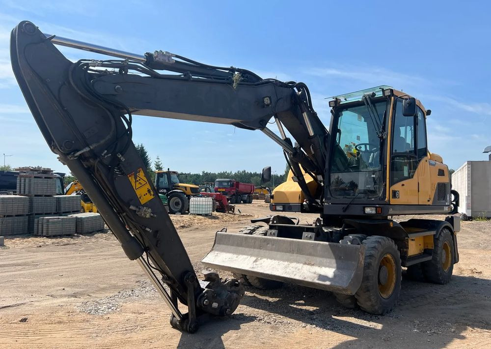 Volvo EW 140D | IGŁA | PO WYMIANACH OLEJU - Crawler excavator: picture 4 Volvo EW 140D | IGŁA | PO WYMIANACH OLEJU - Crawler excavator: picture 4