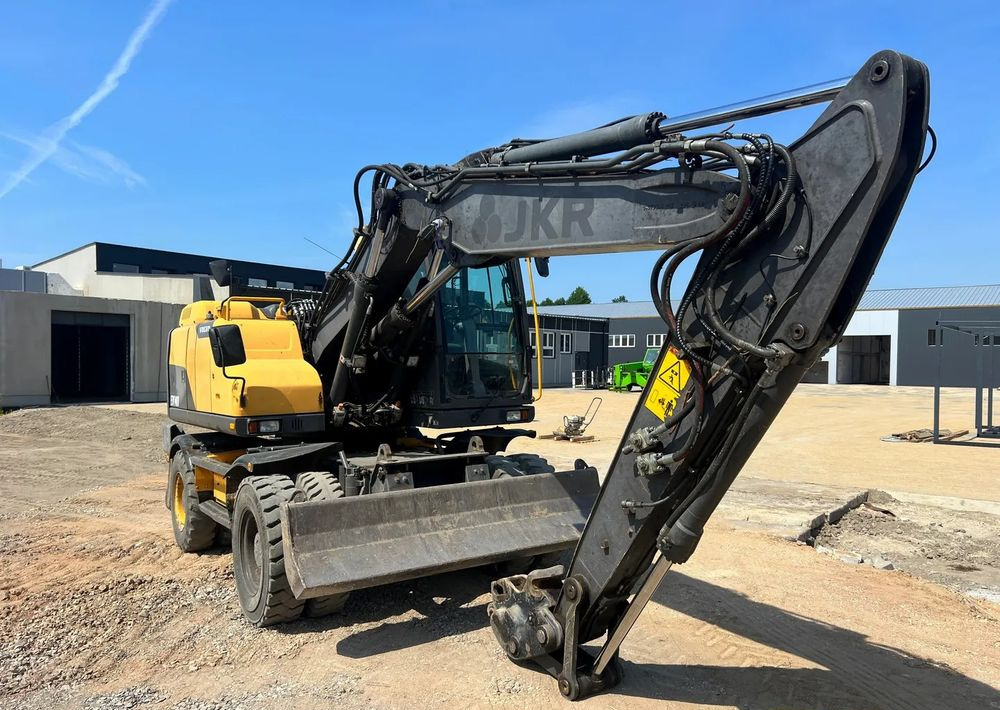 Volvo EW 140D | IGŁA | PO WYMIANACH OLEJU - Crawler excavator: picture 3 Volvo EW 140D | IGŁA | PO WYMIANACH OLEJU - Crawler excavator: picture 3