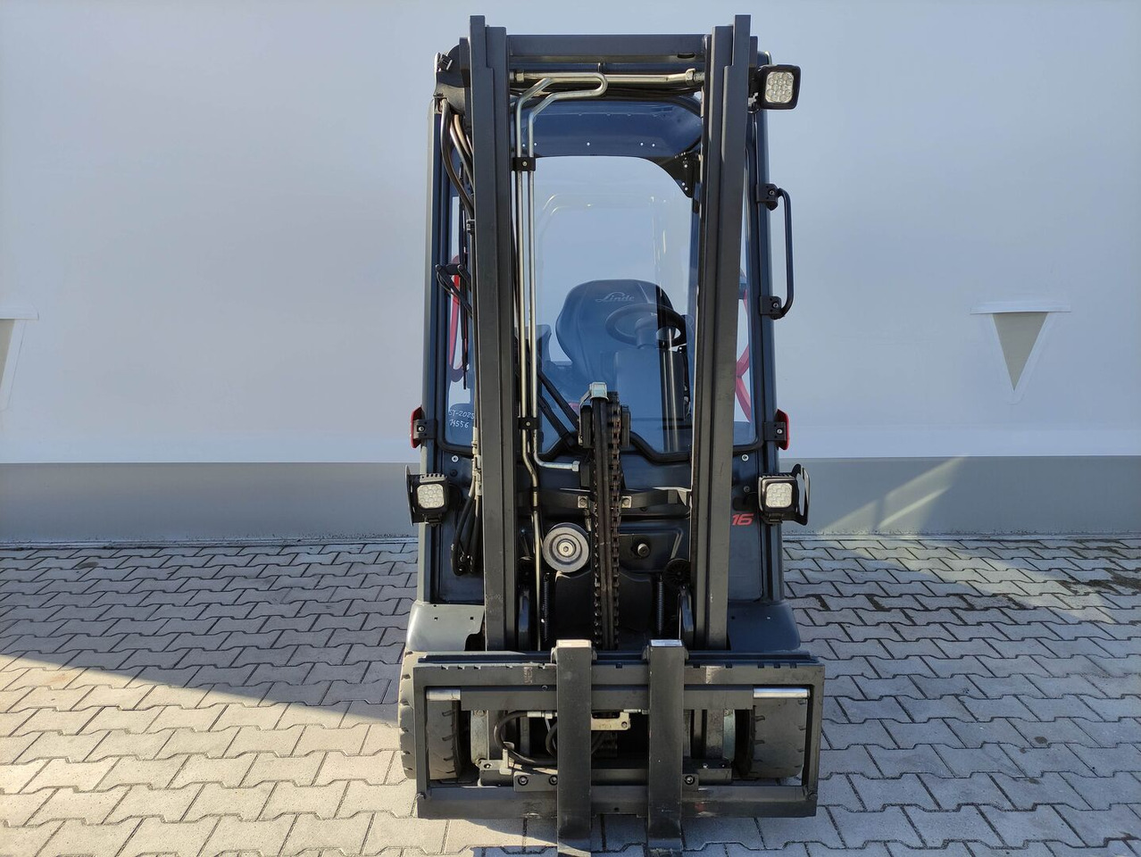 Linde E16-02-EVO-386 - Electric forklift: picture 3 Linde E16-02-EVO-386 - Electric forklift: picture 3
