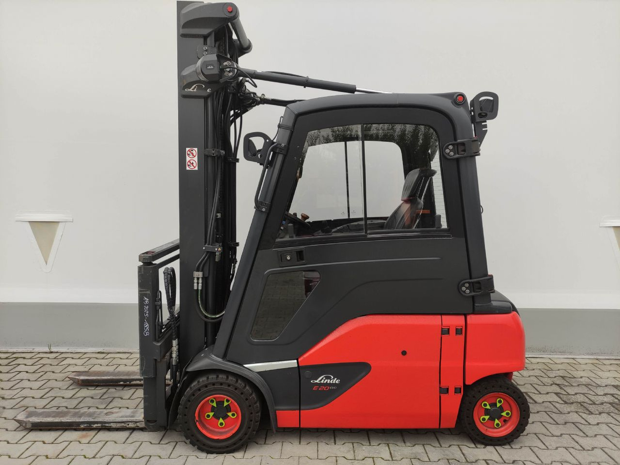 Linde E20PL-02-386 - Electric forklift: picture 1 Linde E20PL-02-386 - Electric forklift: picture 1