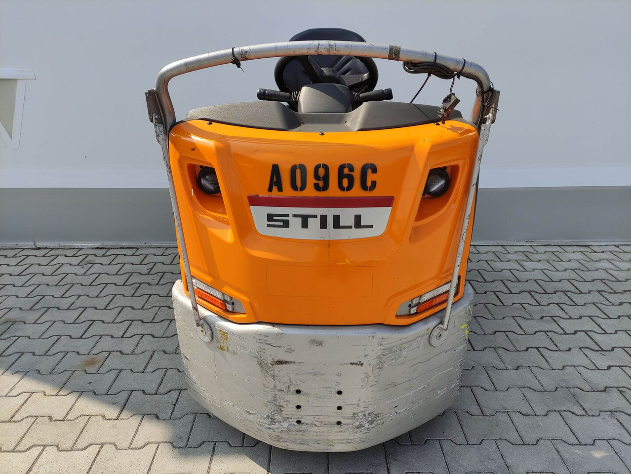 Still LTX-70 - Tow tractor: picture 3 Still LTX-70 - Tow tractor: picture 3