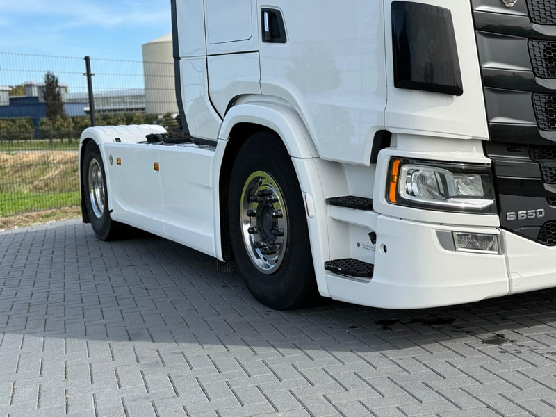 Scania S650 V8 NGS PARK COOL, VOLLUCHT, HYDRAULIEK, PTO, RETARDER, VOL SPOILER. - Tractor unit: picture 3 Scania S650 V8 NGS PARK COOL, VOLLUCHT, HYDRAULIEK, PTO, RETARDER, VOL SPOILER. - Tractor unit: picture 3