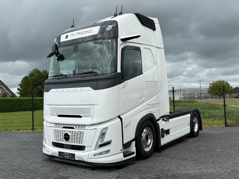 Volvo FH 13.460XL NEW, FULL AIR, ALCOA, HYDRAULIC, XL, FULL. - Tractor unit: picture 2 Volvo FH 13.460XL NEW, FULL AIR, ALCOA, HYDRAULIC, XL, FULL. - Tractor unit: picture 2
