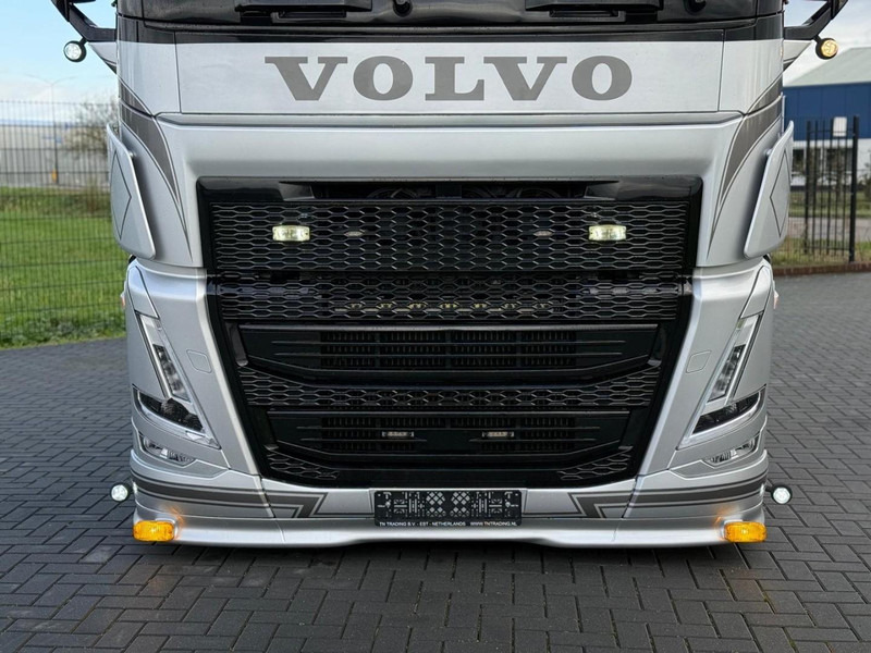 Volvo FH 460 SHOW, FULL AIR, ALCOA, INTERIOR, LIKE NEW, TOP. - Tractor unit: picture 4 Volvo FH 460 SHOW, FULL AIR, ALCOA, INTERIOR, LIKE NEW, TOP. - Tractor unit: picture 4