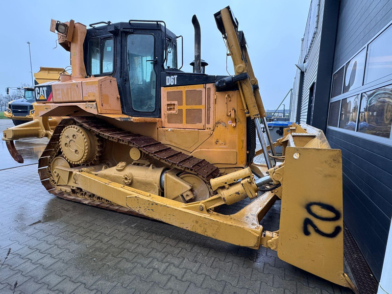 Caterpillar D6T - Bulldozer: picture 2 Caterpillar D6T - Bulldozer: picture 2
