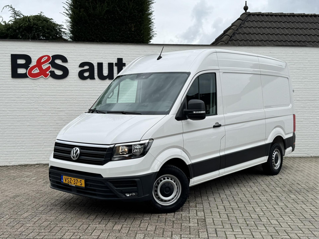Volkswagen Crafter-30 2.0 TDI L3H3 Highline Carplay DAB Cruise Verwarmde voorruit Trekhaak Lat om Lat - Panel van: picture 1 Volkswagen Crafter-30 2.0 TDI L3H3 Highline Carplay DAB Cruise Verwarmde voorruit Trekhaak Lat om Lat - Panel van: picture 1