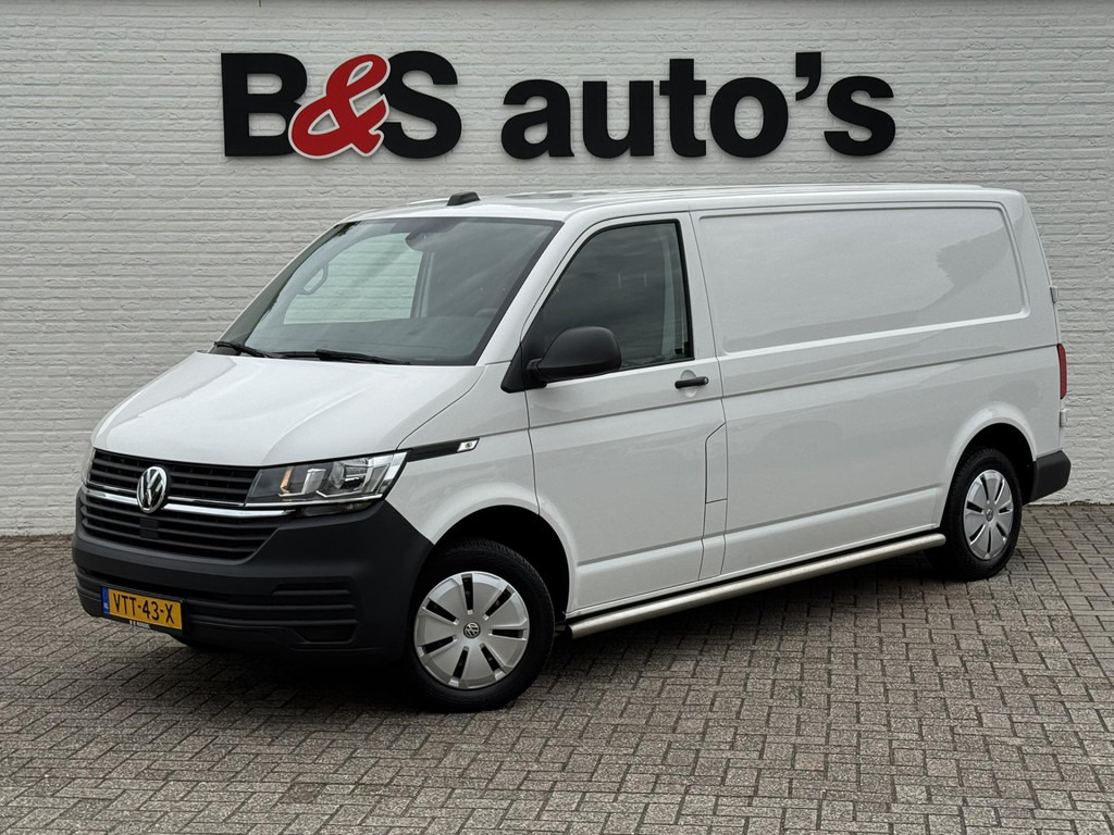 Volkswagen Transporter-2.0 TDI L2H1 Navigatie Trekhaak Carplay Cruise Airco Lat om lat 4 Seizoenen banden - Small van: picture 1 Volkswagen Transporter-2.0 TDI L2H1 Navigatie Trekhaak Carplay Cruise Airco Lat om lat 4 Seizoenen banden - Small van: picture 1