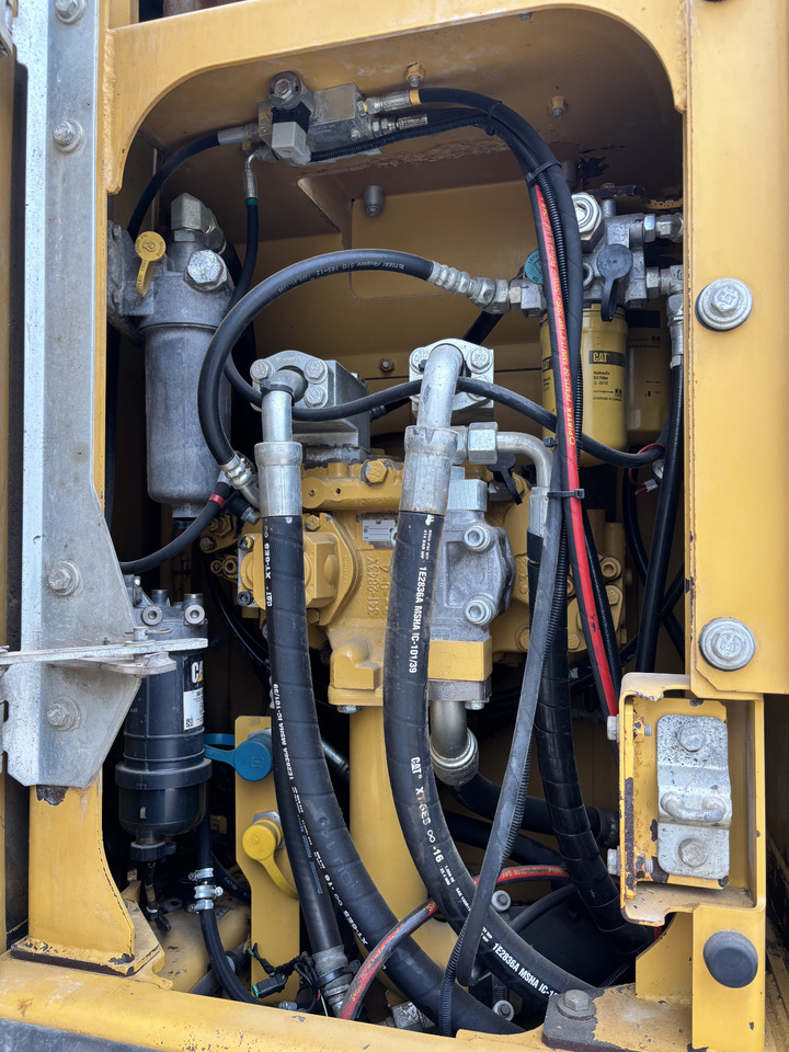 Crawler excavator CATERPILLAR 320EL RR: picture 11 Crawler excavator CATERPILLAR 320EL RR: picture 11