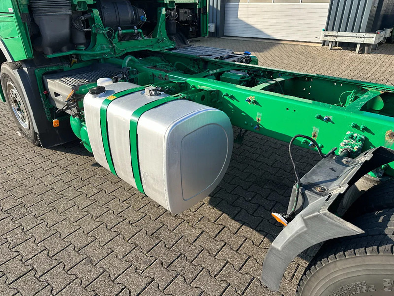 Cab chassis truck Volvo FH 540 Globe XL 8x4*4 Chassis Retarder *447 Tkm*: picture 10 Cab chassis truck Volvo FH 540 Globe XL 8x4*4 Chassis Retarder *447 Tkm*: picture 10