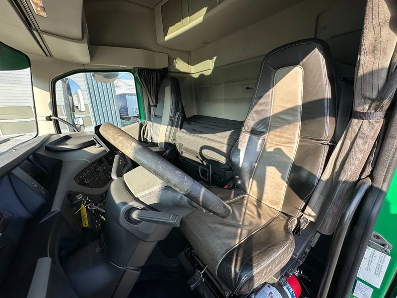 Cab chassis truck Volvo FH 540 Globe XL 8x4*4 Chassis Retarder *447 Tkm*: picture 16 Cab chassis truck Volvo FH 540 Globe XL 8x4*4 Chassis Retarder *447 Tkm*: picture 16