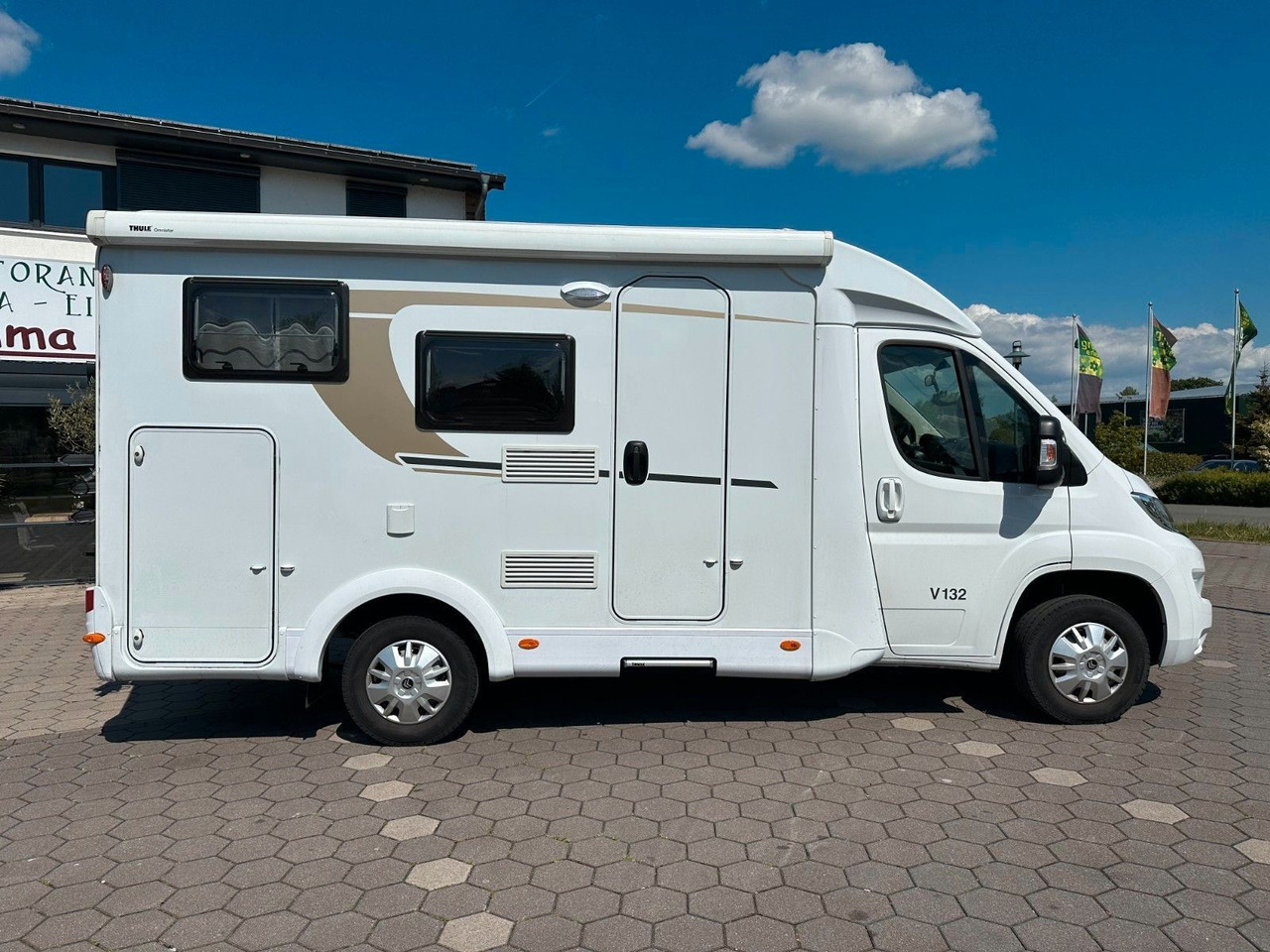 Carado V 132/Festbett/Garage/Klima/Markise/Finanzierung - Semi-integrated motorhome: picture 3 Carado V 132/Festbett/Garage/Klima/Markise/Finanzierung - Semi-integrated motorhome: picture 3