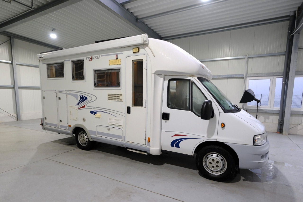Frankia T 650 BD/Festbett/Garage/Solar/Markise Frankia T 650 BD/Festbett/Garage/Solar/Markise - Semi-integrated motorhome: picture 1 Frankia T 650 BD/Festbett/Garage/Solar/Markise Frankia T 650 BD/Festbett/Garage/Solar/Markise - Semi-integrated motorhome: picture 1