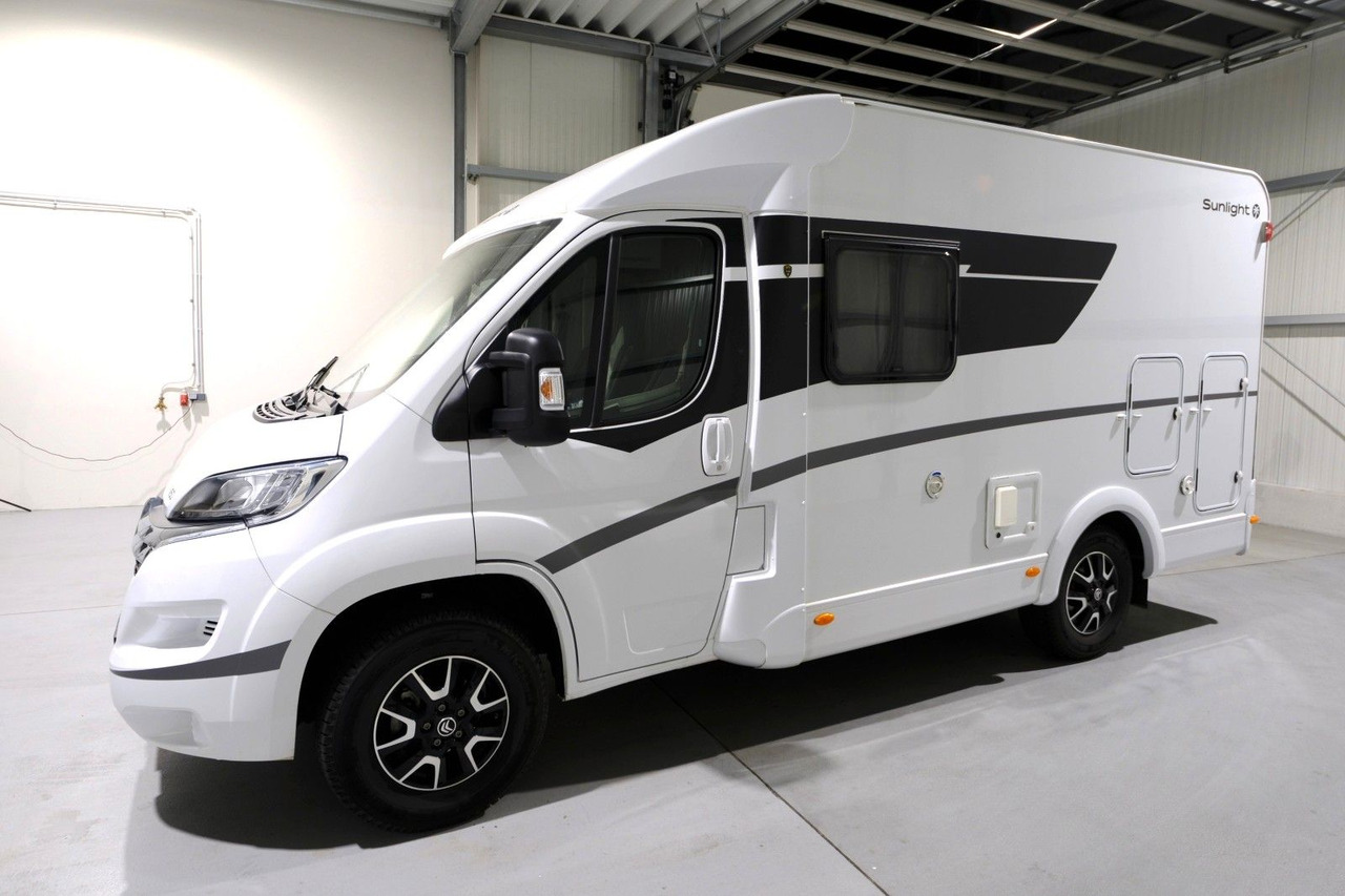 Sunlight V 60 Adventure Edition/Festbett/Garage/Klima/TOP - Semi-integrated motorhome: picture 2 Sunlight V 60 Adventure Edition/Festbett/Garage/Klima/TOP - Semi-integrated motorhome: picture 2