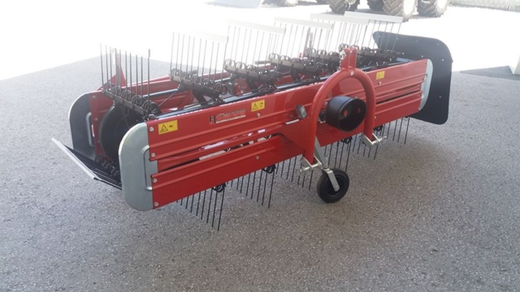 Molon 250/5R zu Traktor gEnio (15866) - Tedder/ Rake: picture 5 Molon 250/5R zu Traktor gEnio (15866) - Tedder/ Rake: picture 5