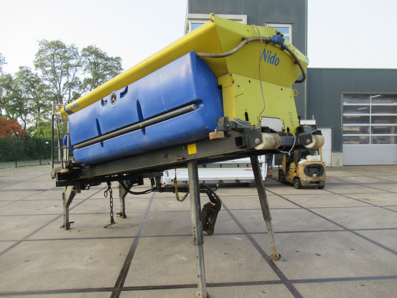 NIDO Schmidt STRATOS B40-36 PCLN-49 Rotopower 4m3+ 2.200L Salzstreuer Saltspreader Zoutstrooier - Sand/ Salt spreader: picture 3 NIDO Schmidt STRATOS B40-36 PCLN-49 Rotopower 4m3+ 2.200L Salzstreuer Saltspreader Zoutstrooier - Sand/ Salt spreader: picture 3