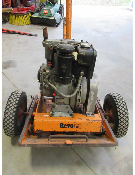 REVO Nemaco DM 3500 Hatz ES75 Diesel trilplaat - Vibratory plate: picture 3 REVO Nemaco DM 3500 Hatz ES75 Diesel trilplaat - Vibratory plate: picture 3