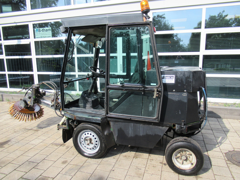 ROBERINE 1503 - 628 4WD Onkruidborstelmachine - Road sweeper: picture 3 ROBERINE 1503 - 628 4WD Onkruidborstelmachine - Road sweeper: picture 3