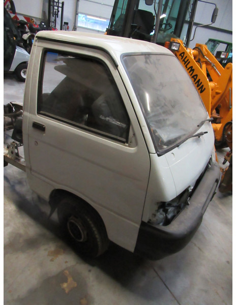 Piaggio Porter 1.3I 16V 48KW Chassis for PARTS - Van: picture 3 Piaggio Porter 1.3I 16V 48KW Chassis for PARTS - Van: picture 3