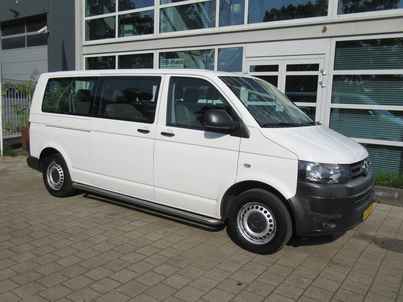 Volkswagen Transporter Kombi T5 2.0 TDI 62KW L2H1 Comf. 9-Personen - Minibus, Passenger van: picture 3 Volkswagen Transporter Kombi T5 2.0 TDI 62KW L2H1 Comf. 9-Personen - Minibus, Passenger van: picture 3
