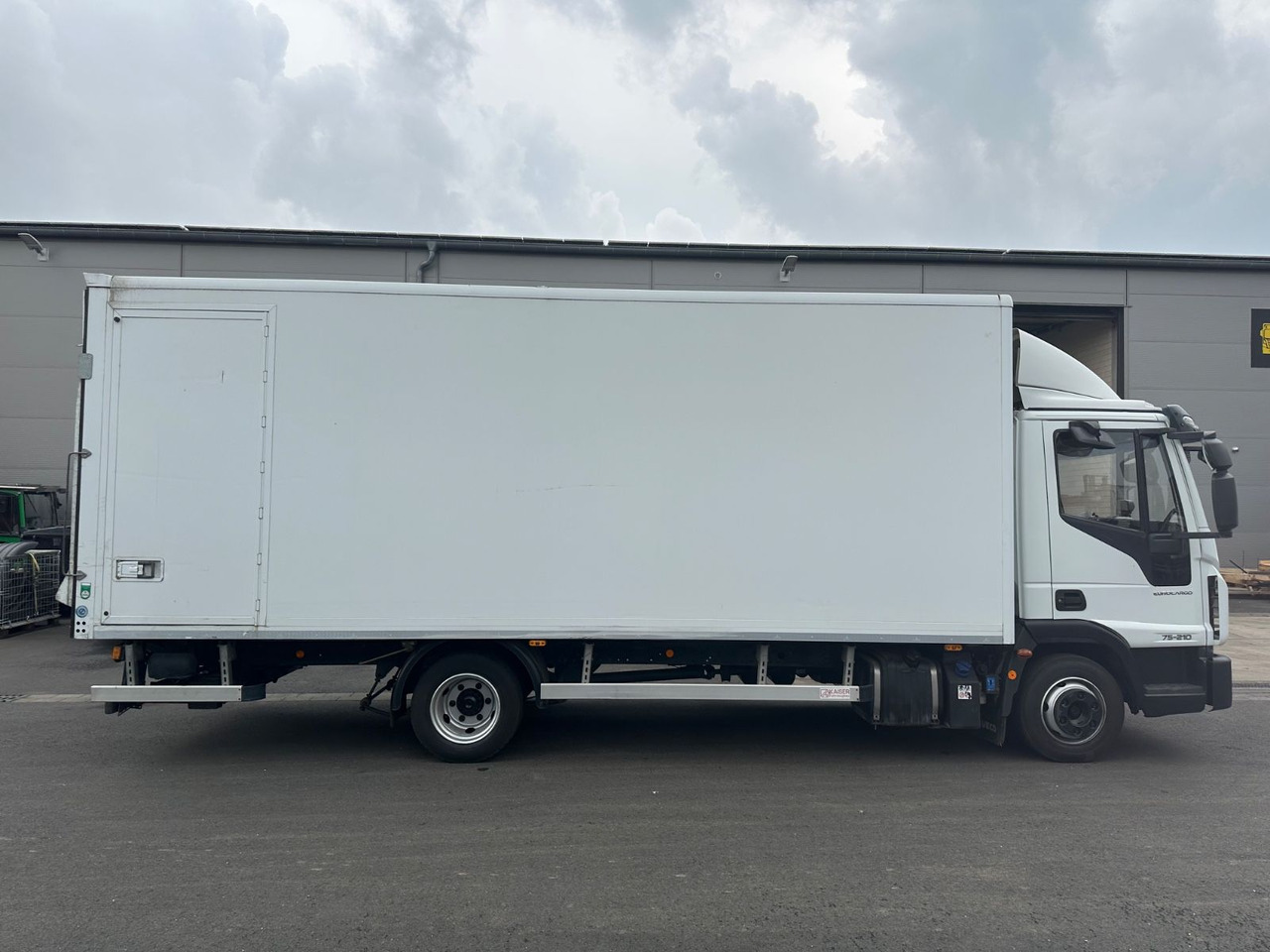 Iveco Eurocargo 75E210/Koffer/LBW 1000Kg/Automatik/ - Box van: picture 3 Iveco Eurocargo 75E210/Koffer/LBW 1000Kg/Automatik/ - Box van: picture 3