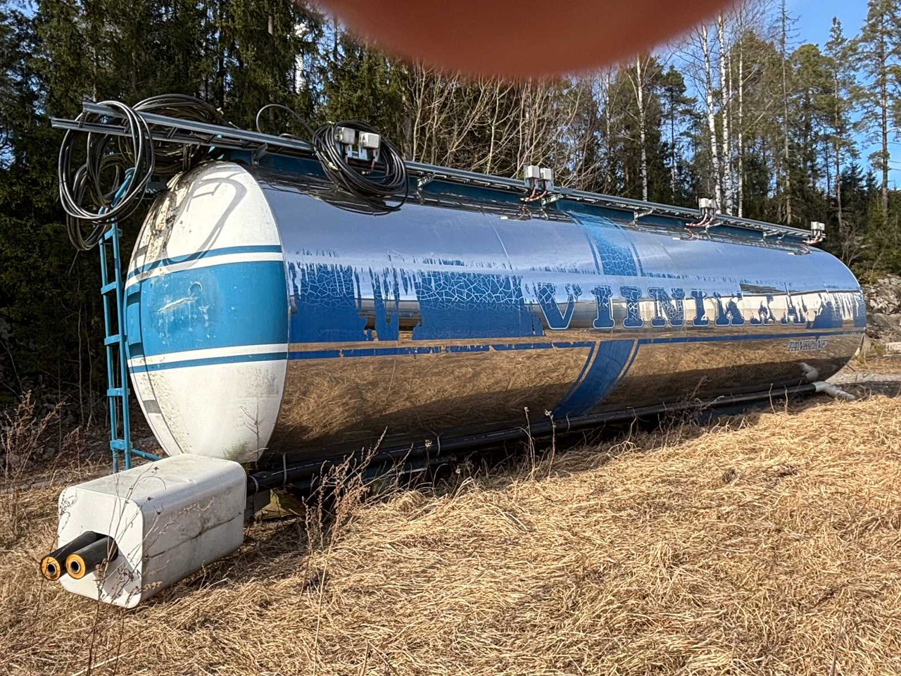 Aluminium tank with Site heating elements 34m3 - Tank container: picture 5 Aluminium tank with Site heating elements 34m3 - Tank container: picture 5