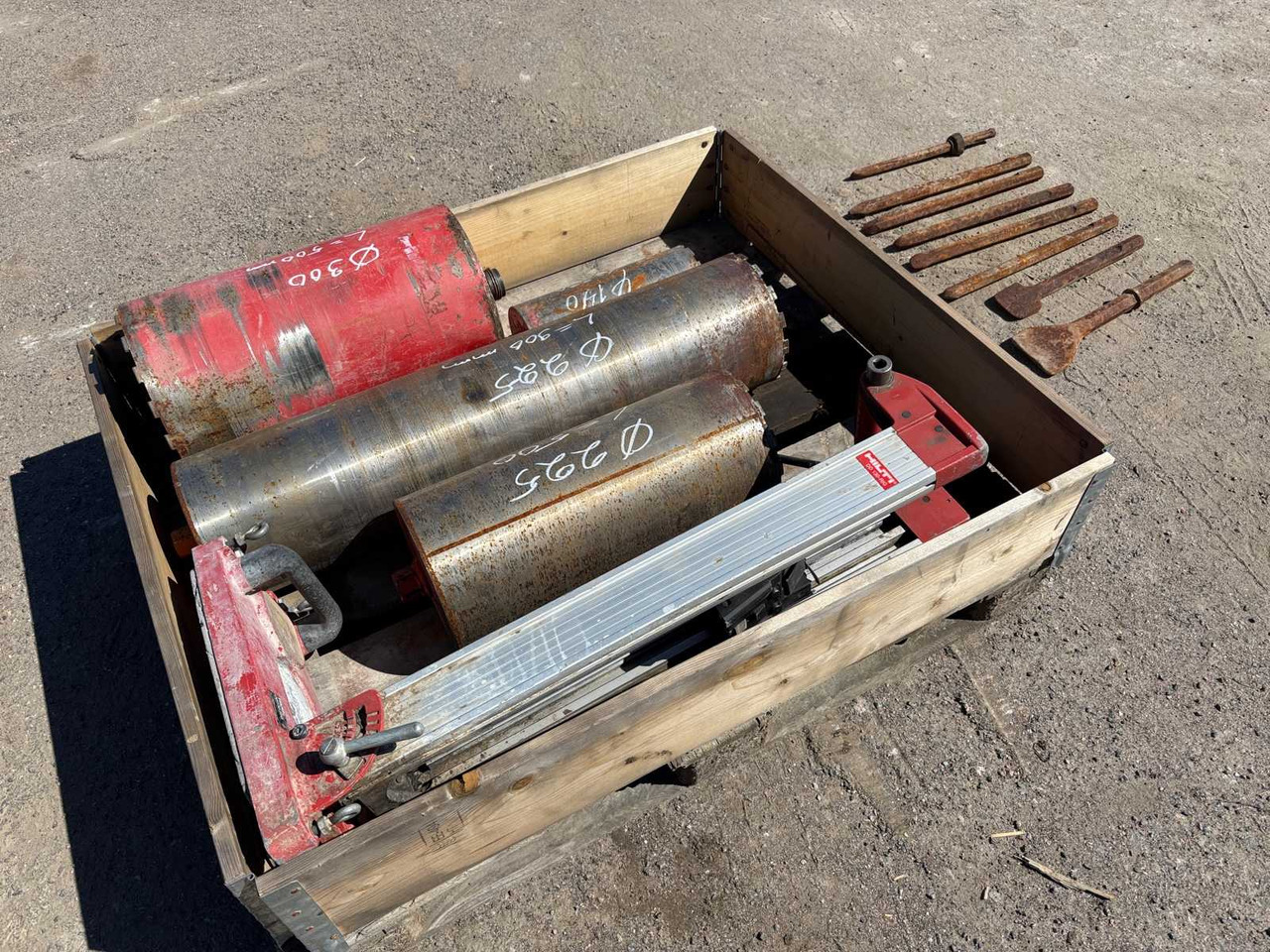 Drilling equipment accessories - Tool/ Equipment: picture 1 Drilling equipment accessories - Tool/ Equipment: picture 1