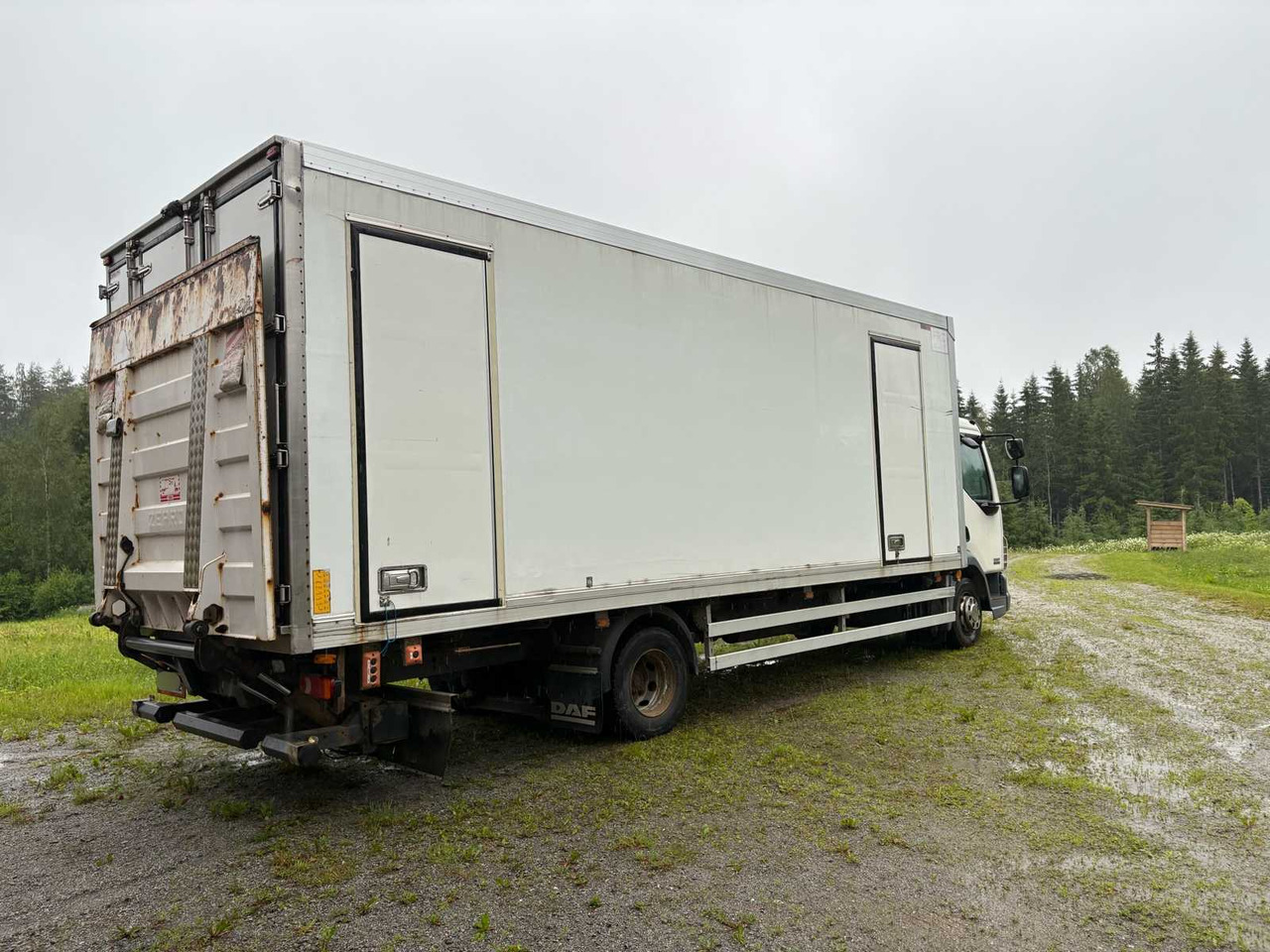 Refrigerated truck DAF LF 45.220 6.7 - Refrigerator truck: picture 5 Refrigerated truck DAF LF 45.220 6.7 - Refrigerator truck: picture 5
