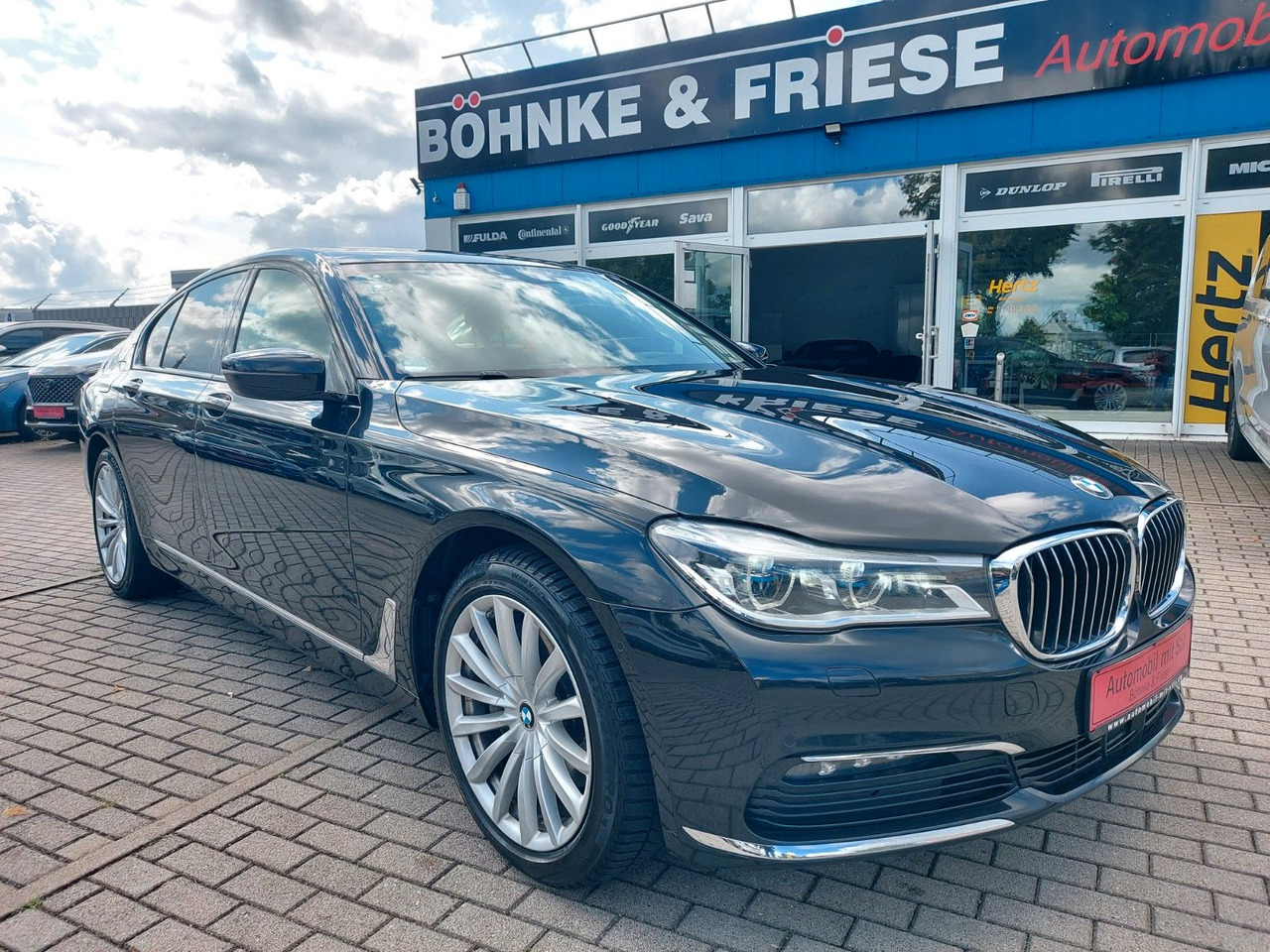 BMW 740 Baureihe 7 Lim 740 d xDrive Glasdach ACC - Sedan: picture 1 BMW 740 Baureihe 7 Lim 740 d xDrive Glasdach ACC - Sedan: picture 1