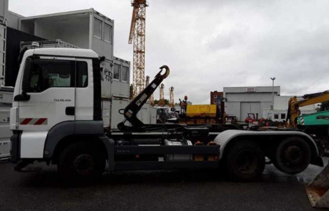 MAN 26.400 ABROLLER HIAB - Hook lift truck: picture 3 MAN 26.400 ABROLLER HIAB - Hook lift truck: picture 3